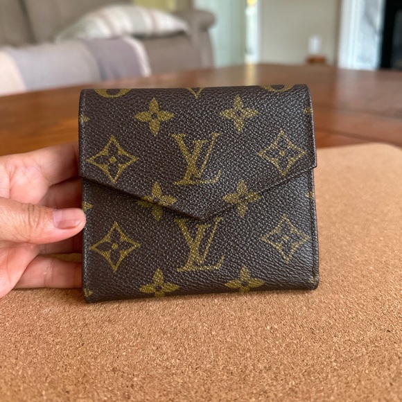 Louis Vuitton Monogram Bifold Wallet - Picture 2 of 16